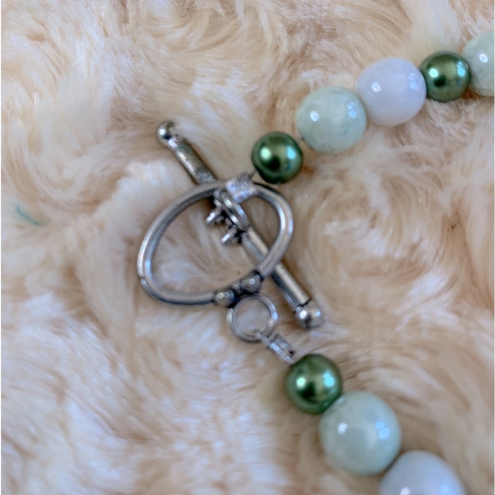 Artisan Made Jade Acrylic Bead Toggle Clasp Necklace - Picture 4 of 4
